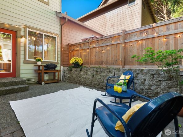 10790 221st Lane NE 28, Redmond WA 98053