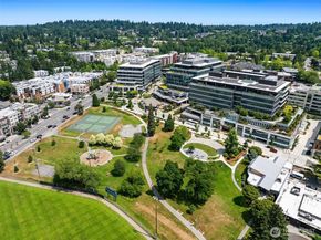 122 S State Street 207 E, Kirkland WA 98033