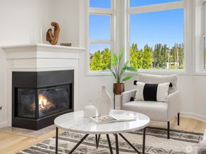 122 S State Street 207 E, Kirkland WA 98033