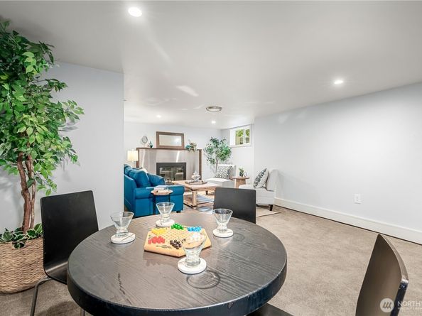 6555 27th Avenue NE, Seattle WA 98115