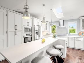 6555 27th Avenue NE, Seattle WA 98115