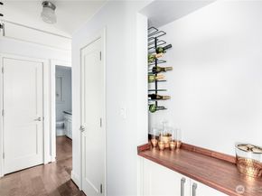 6555 27th Avenue NE, Seattle WA 98115