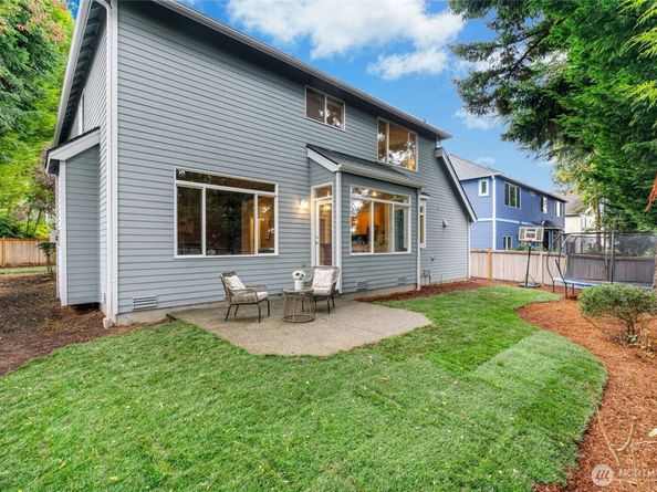 11220 SE 64th Street, Bellevue WA 98006