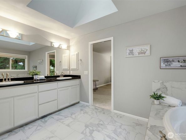 11220 SE 64th Street, Bellevue WA 98006