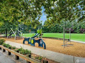 11220 SE 64th Street, Bellevue WA 98006
