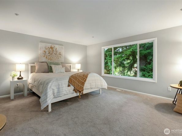 11220 SE 64th Street, Bellevue WA 98006