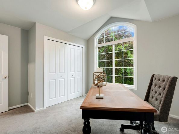 11220 SE 64th Street, Bellevue WA 98006