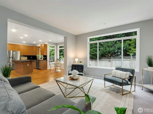 11220 SE 64th Street, Bellevue WA 98006