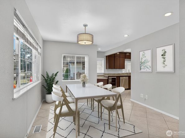 1418 Oakes Avenue, Everett WA 98201