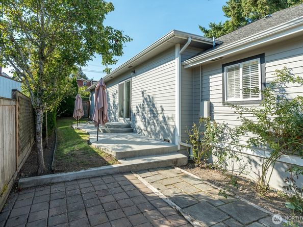 1418 Oakes Avenue, Everett WA 98201