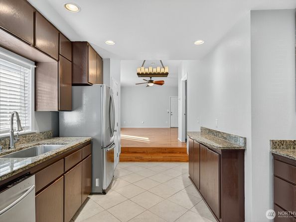 1418 Oakes Avenue, Everett WA 98201