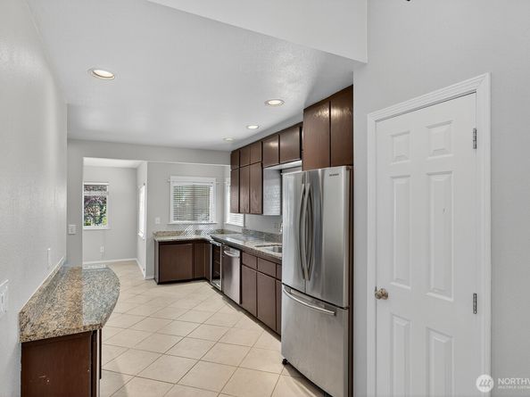 1418 Oakes Avenue, Everett WA 98201