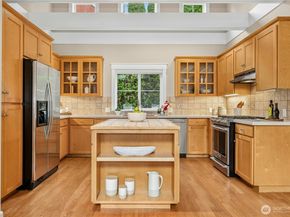 747 Village Circle NW, Bainbridge Island WA 98110