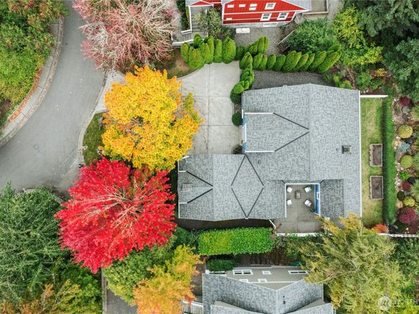 747 Village Circle NW, Bainbridge Island WA 98110