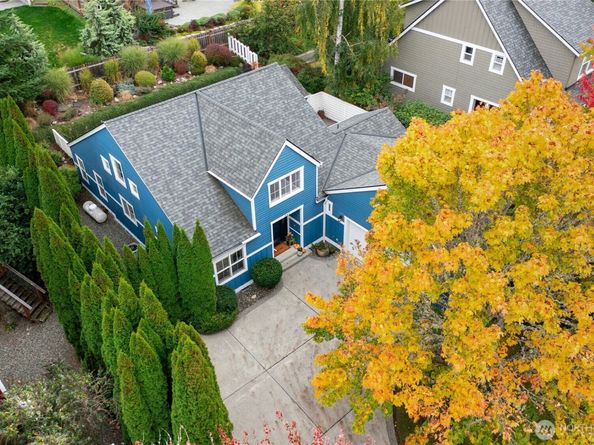 747 Village Circle NW, Bainbridge Island WA 98110