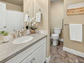 747 Village Circle NW, Bainbridge Island WA 98110