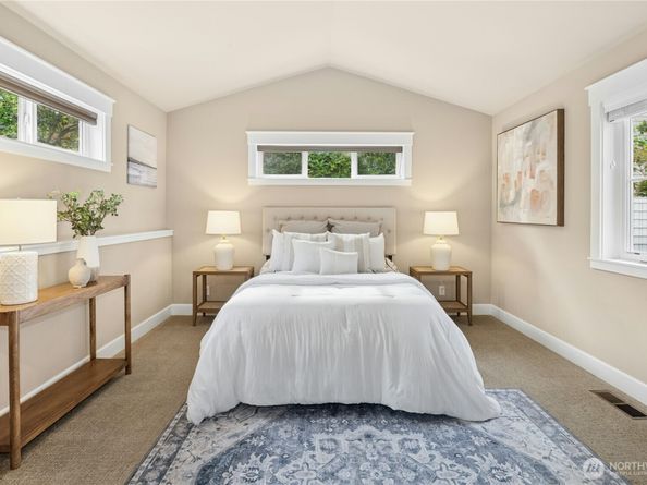 747 Village Circle NW, Bainbridge Island WA 98110