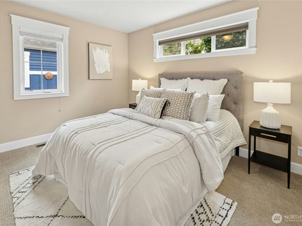747 Village Circle NW, Bainbridge Island WA 98110