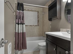 1450 Bill Avenue, Port Orchard WA 98366