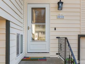 25322 32nd Place S, Kent WA 98032