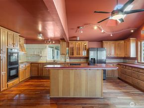 25322 32nd Place S, Kent WA 98032