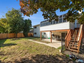 25322 32nd Place S, Kent WA 98032