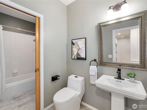 2541 Lynnwood Avenue NE, Renton WA 98056