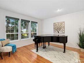 2541 Lynnwood Avenue NE, Renton WA 98056
