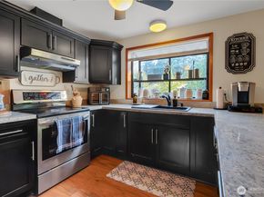 2621 S 376th Place, Federal Way WA 98003