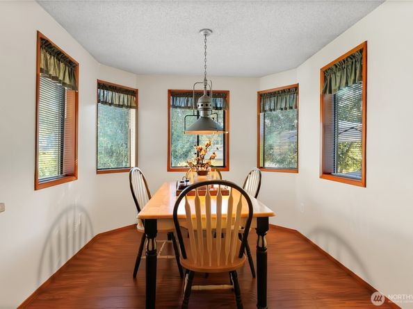 2621 S 376th Place, Federal Way WA 98003