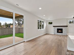 20825 99th Place S, Kent WA 98031