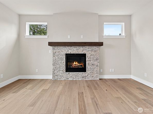 20825 99th Place S, Kent WA 98031