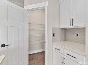 20825 99th Place S, Kent WA 98031