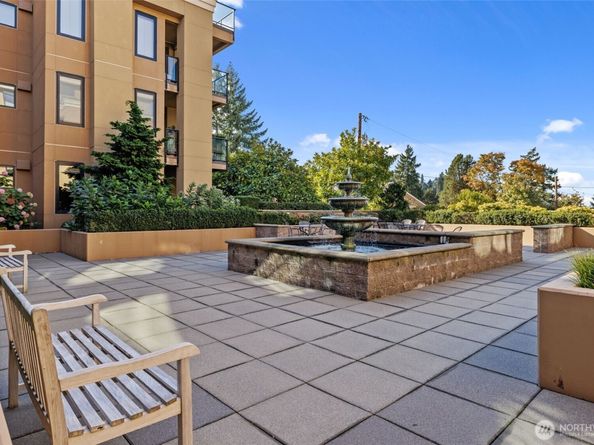 10047 Main Street 311, Bellevue WA 98004