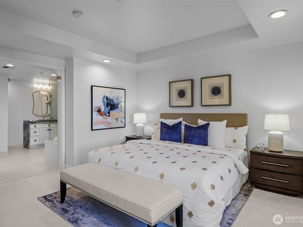 10047 Main Street 311, Bellevue WA 98004