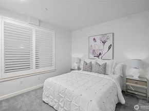 10047 Main Street 311, Bellevue WA 98004