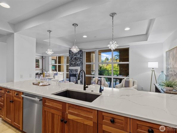 10047 Main Street 311, Bellevue WA 98004