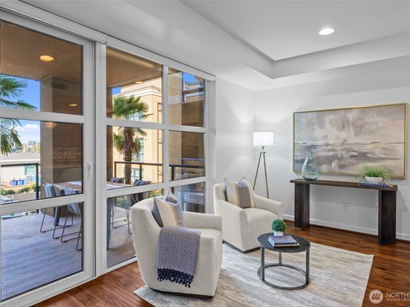 10047 Main Street 311, Bellevue WA 98004