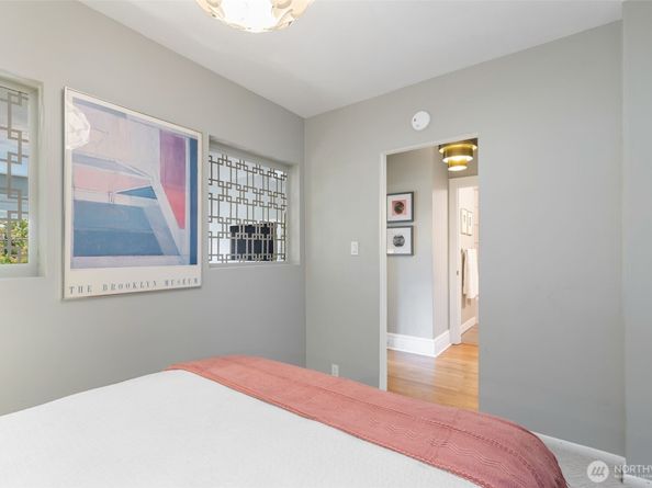1136 13th Avenue 305, Seattle WA 98122