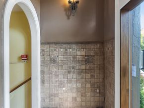 1136 13th Avenue 305, Seattle WA 98122