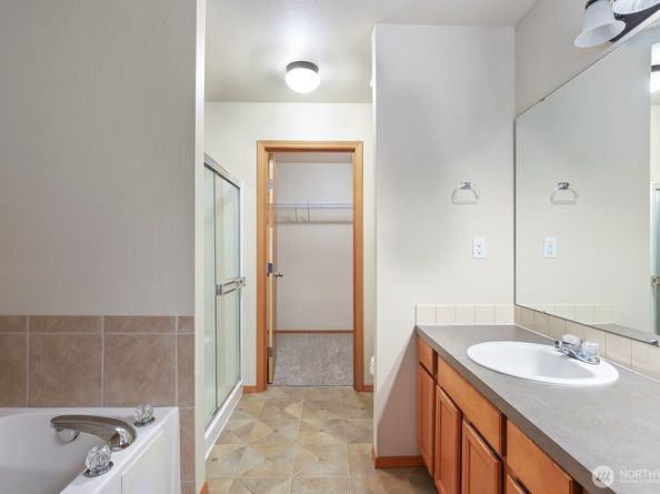 638 Shirehill Street, Bremerton WA 98310