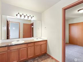 638 Shirehill Street, Bremerton WA 98310