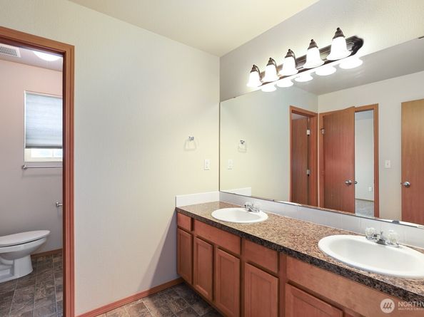 638 Shirehill Street, Bremerton WA 98310