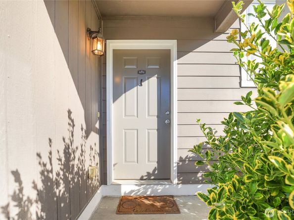 638 Shirehill Street, Bremerton WA 98310