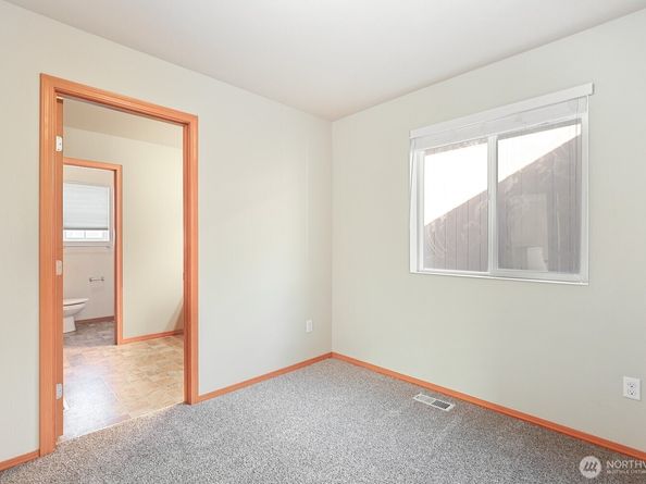 638 Shirehill Street, Bremerton WA 98310