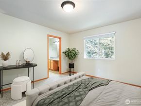 638 Shirehill Street, Bremerton WA 98310