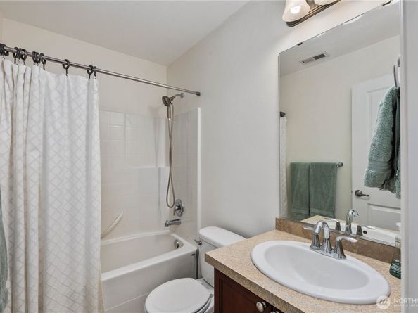 14523 16th Park W B, Lynnwood WA 98087