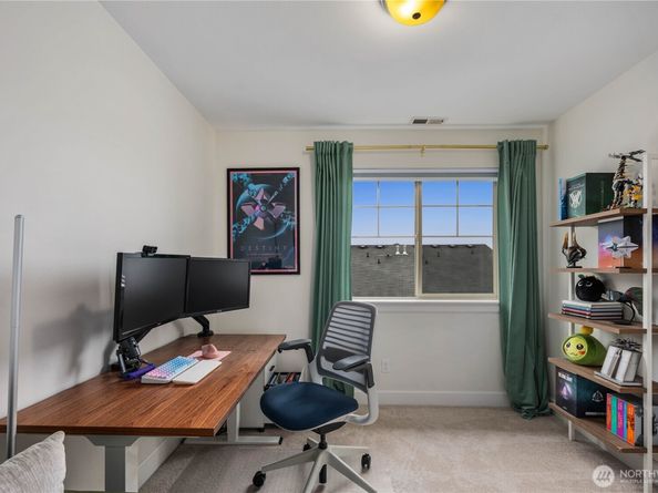 14523 16th Park W B, Lynnwood WA 98087