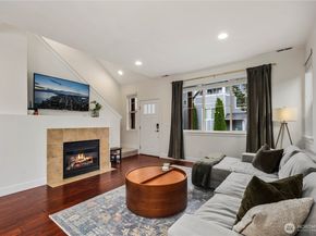 14523 16th Park W B, Lynnwood WA 98087