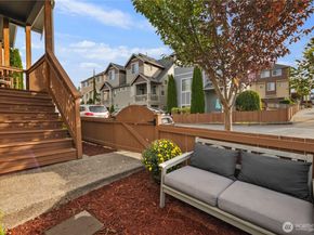 14523 16th Park W B, Lynnwood WA 98087